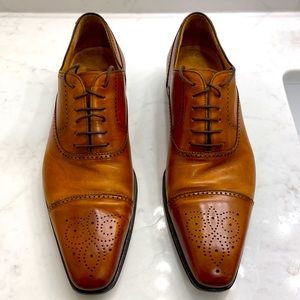 Magnanni Mens Dress shoes - size 11